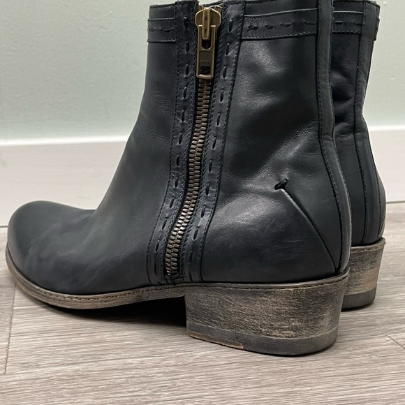 Costume National 40mm Double Zip Boot. Size US 8.5 DESIGNER 6 - Picture 9 of 16